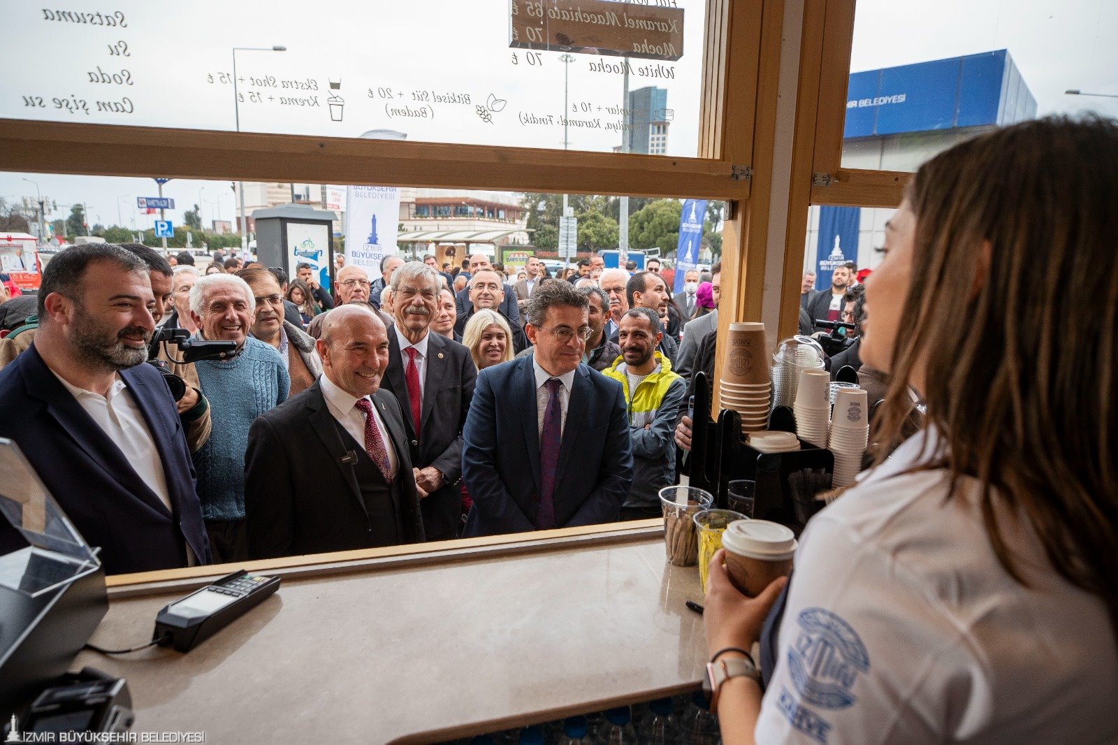 “İzmirli Kahve”nin üçüncüsü açıldı