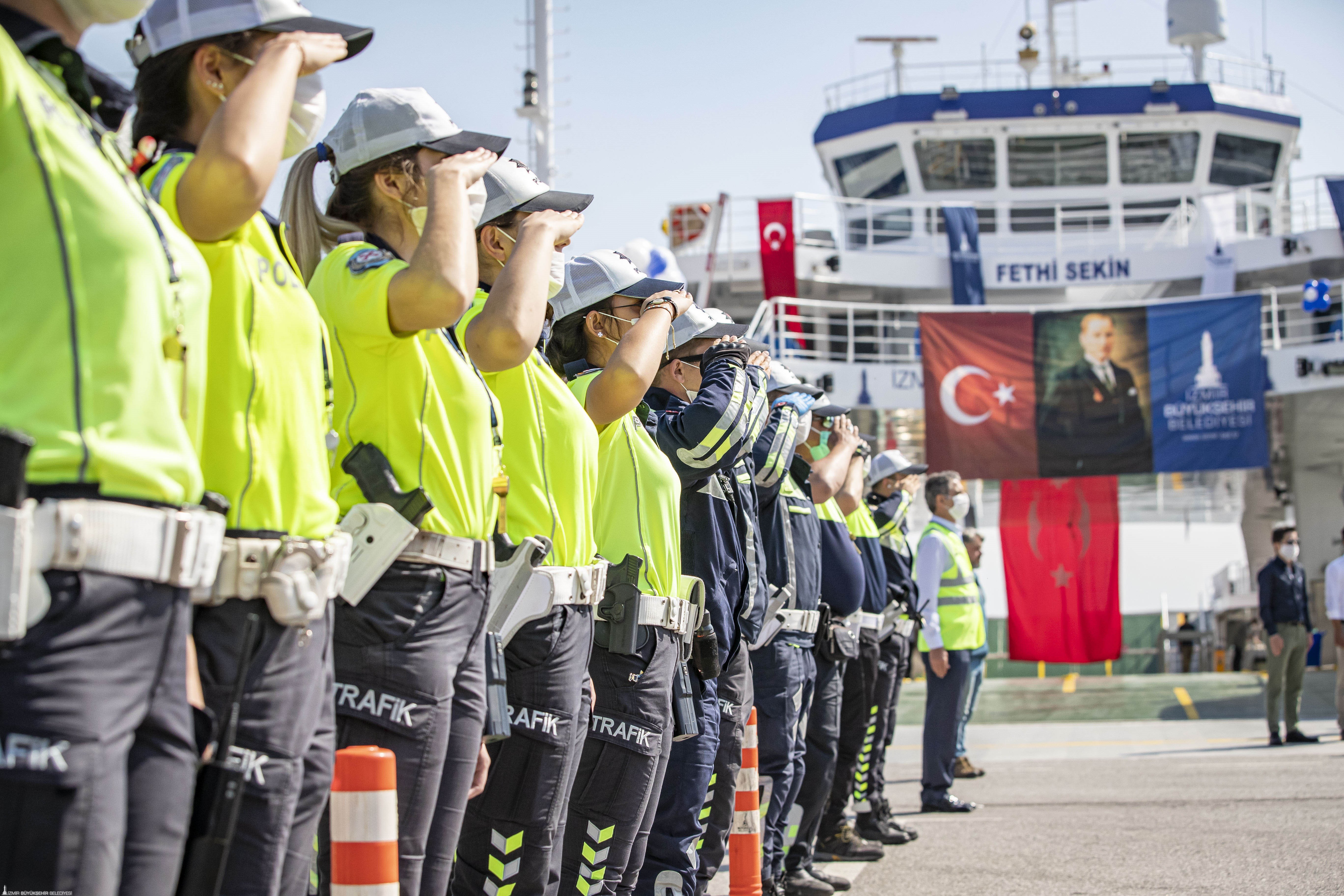 'Fethi Sekin' denize indi! Adı Körfez'de yaşayacak