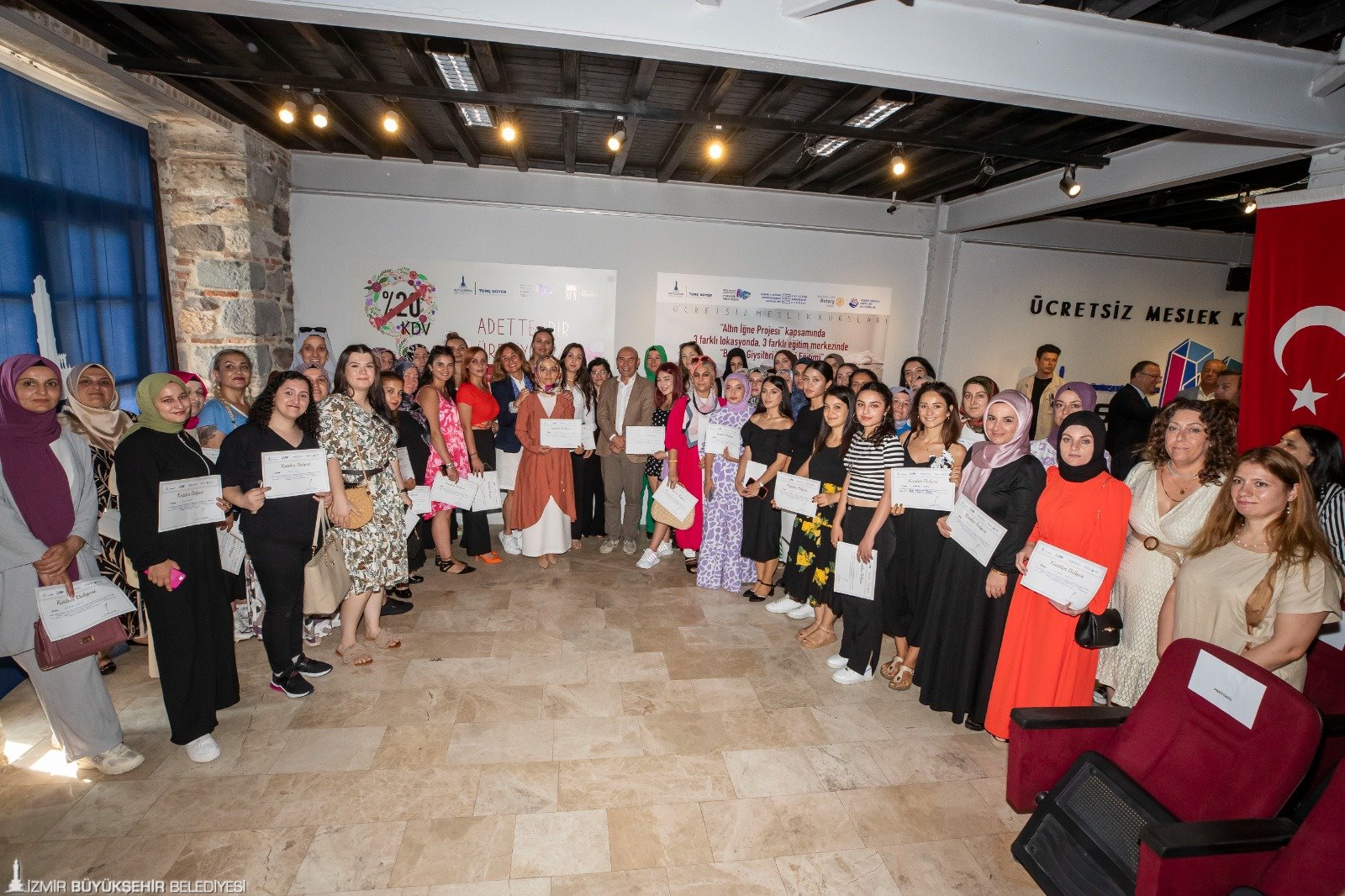 Hem üretiyoruz hem de çalışıyoruz