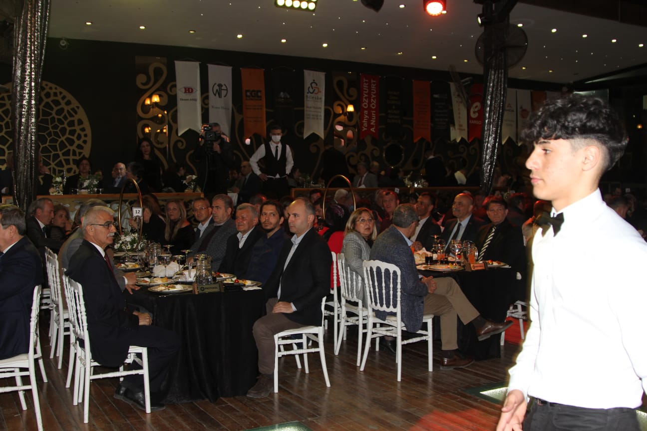 İzmir Denizliler Derneği, İzmir'deki Denizlilileri Bir Araya Getirdi