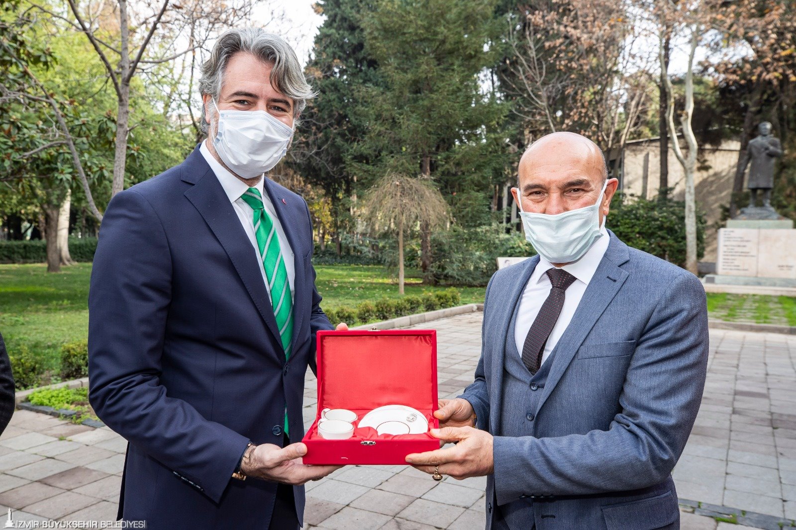 ​Kızılayımıza sahip çıkacağız