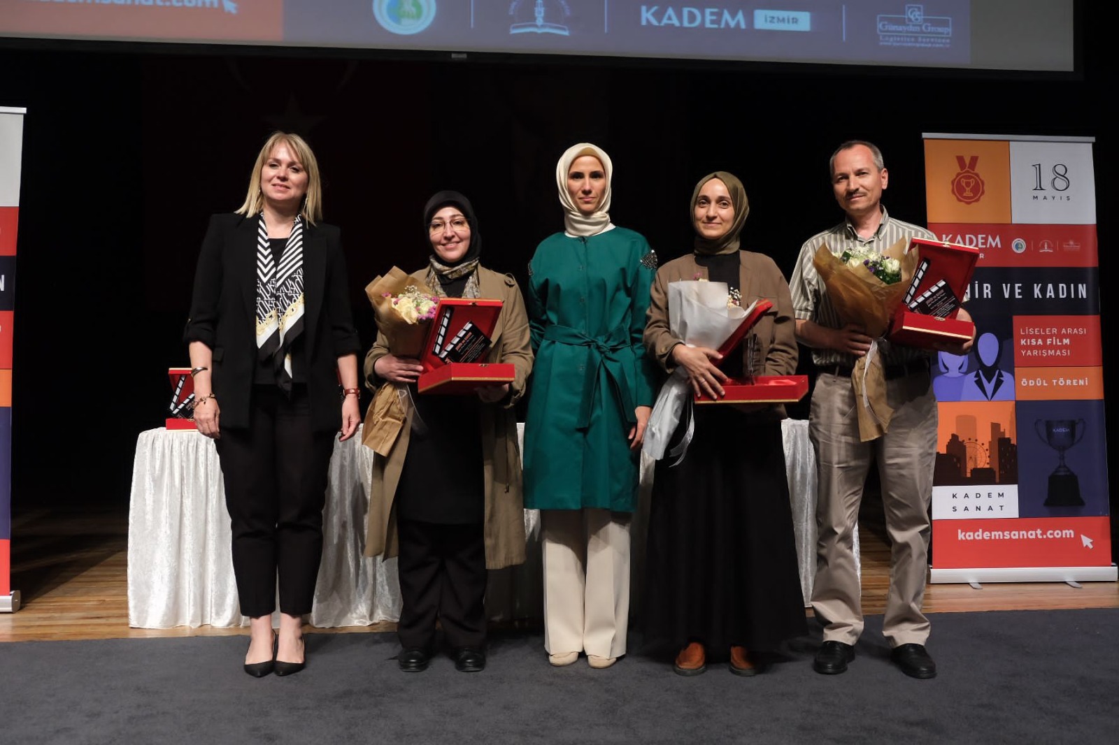GENÇLERİN GÖZÜNDEN “ŞEHİR VE KADIN”
