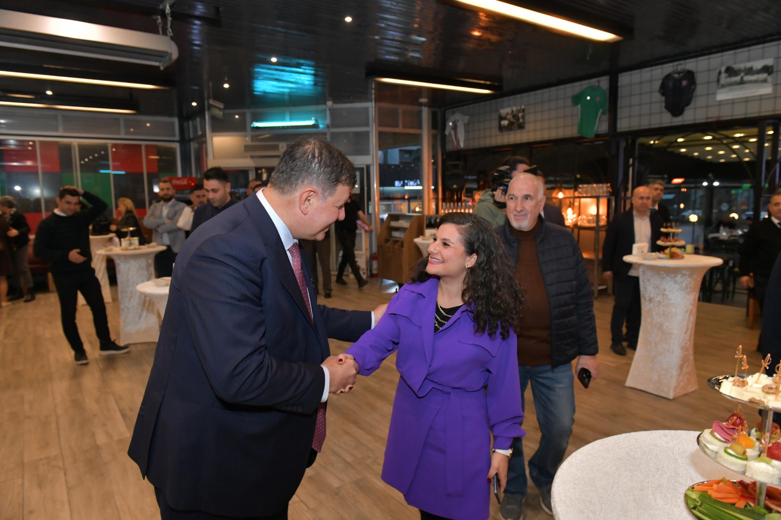 Başkan Tugay, “Böyle zor günlerde mesleki dayanışmayı artırmak gerekiyor”