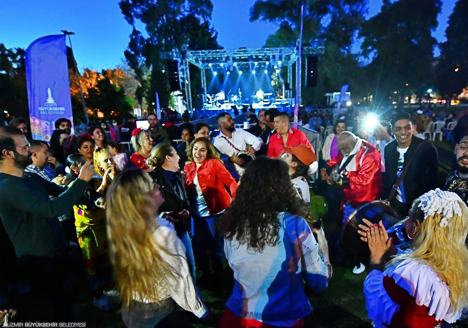 Kültürpark’ta Hüsnü Şenlendirici rüzgarı