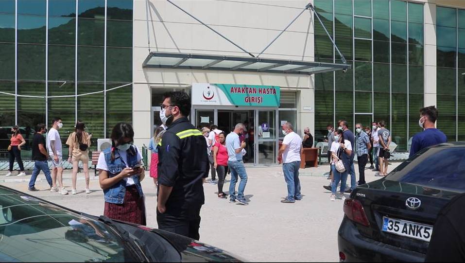FOÇA’DA YOĞUN AŞI MESAİSİ