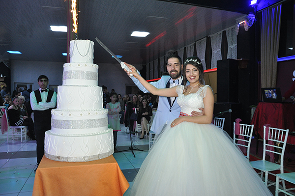 ONLAR ERDİ MURADINA