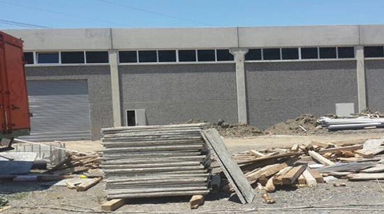 "Elinizi emekçinin ekmeğinden çekin"