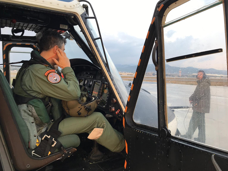 Yumurta Ada'da mahsur kalan göçmenler Cunda'ya getirilecek