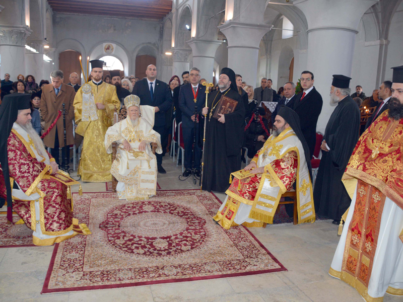 Ortodoks Hıristiyanlar Çeşme'de buluştu