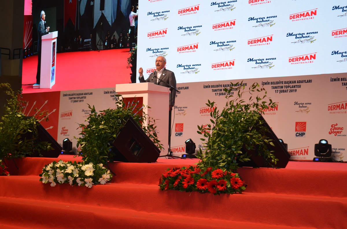 Kılıçdaroğlu, Kocaoğlu'nu ayakta alkışlattı: O hizmetlerin mimarı...