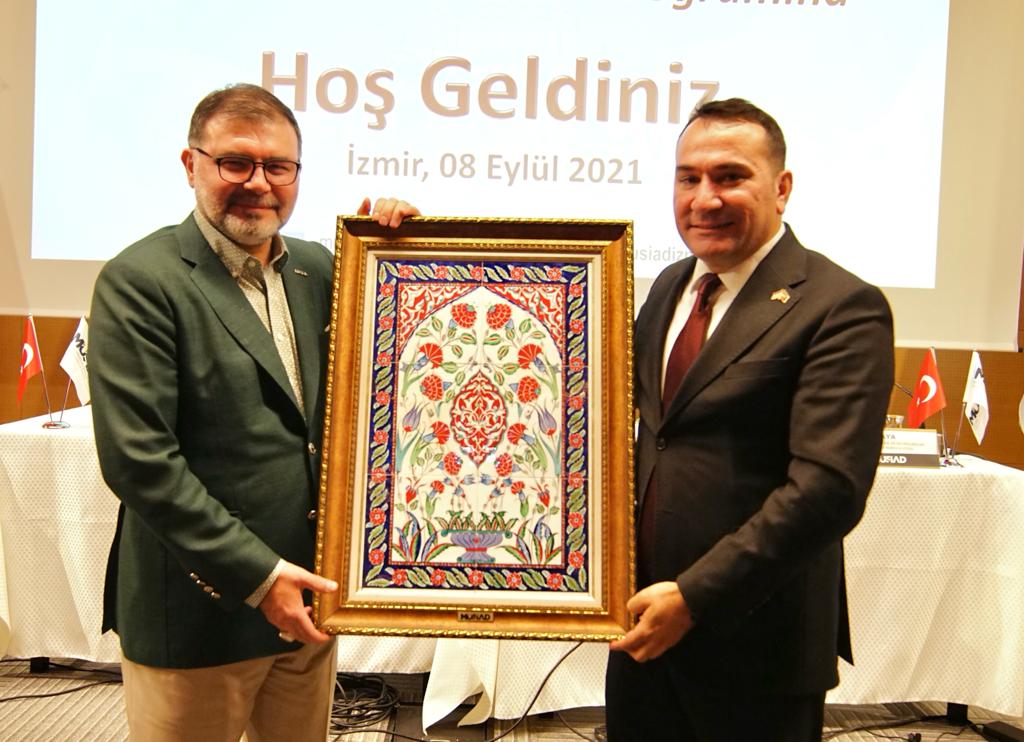 MÜSİAD Birleşme ve Devralma Komitesi İzmir'de toplandı