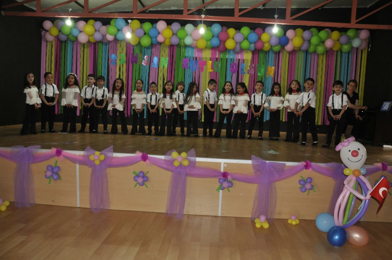 23 NİSAN COŞKUYLA KUTLANDI