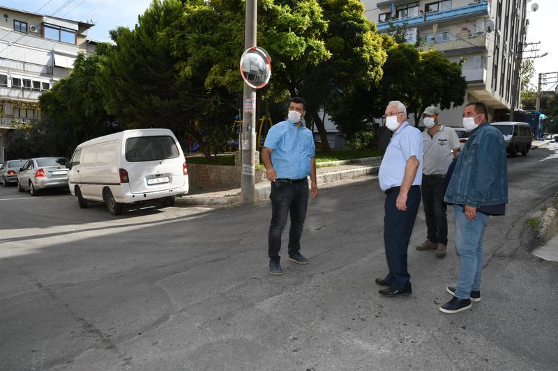 Karabağlar’ın asfalt atağı hız kesmiyor