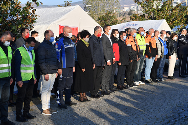 Çadır kentte duygusal anma