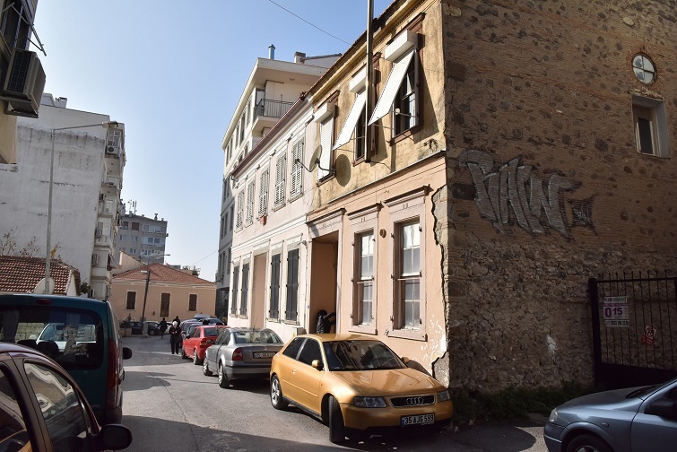 Bornova tarihine sahip çıkıyor