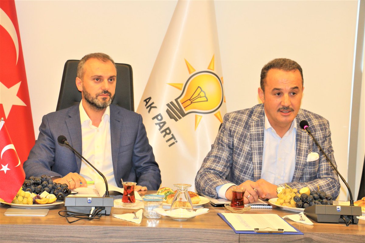 Teşkilat Başkanı Kandemir'den AK Parti İzmir'e ziyaret