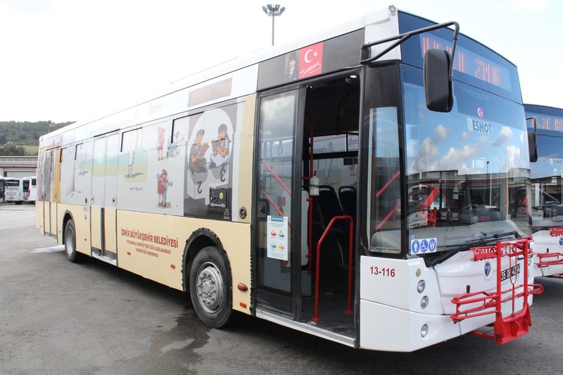 Cinsiyet eşitliği mesajları otobüslerle yollarda