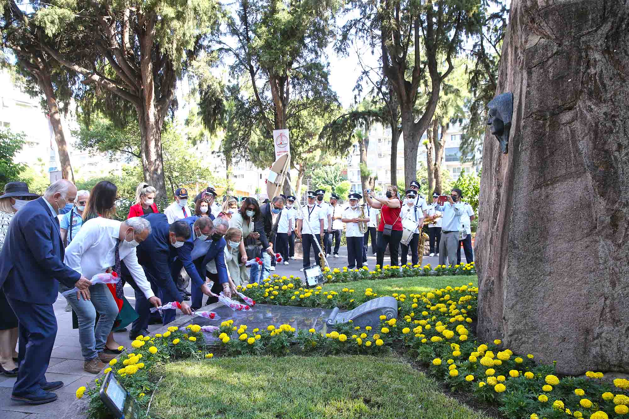 Karşıyaka'da 24 Haziran coşkusu başladı