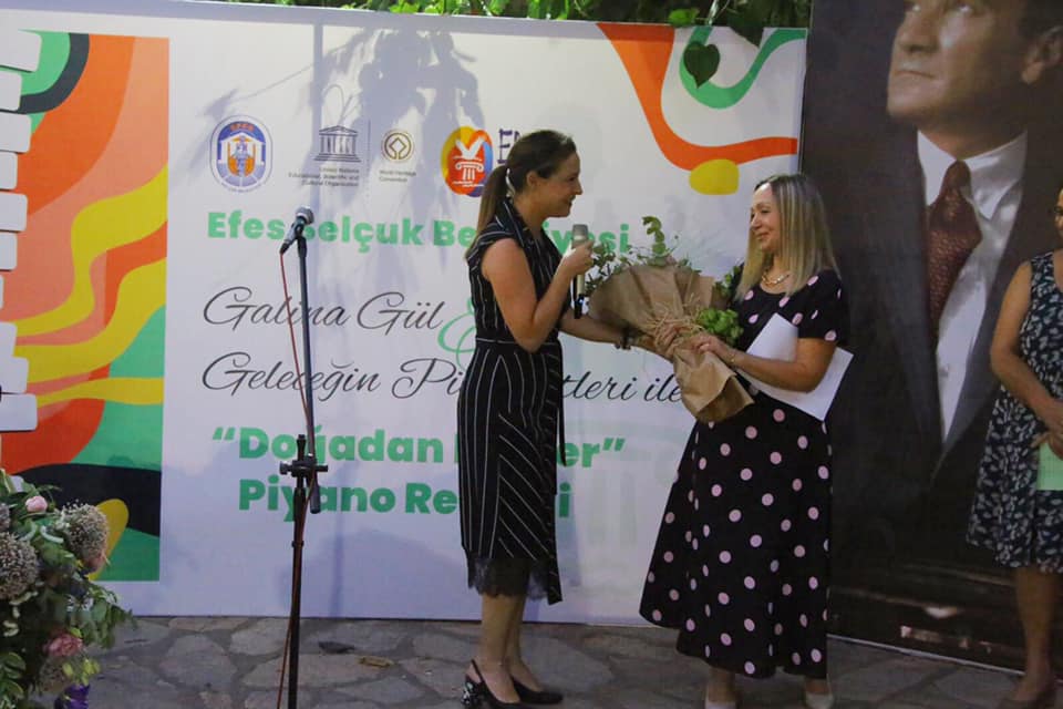 EFES SELÇUK’LU ÇOCUKLARDAN “DOĞADAN EZGİLER” PİYANO DİNLETİSİ