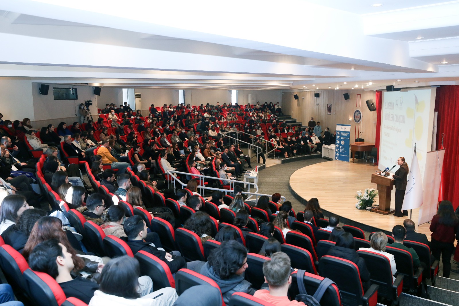 5. MEZUN İLİŞKİLERİ ÇALIŞTAYI DEÜ’DE YAPILDI