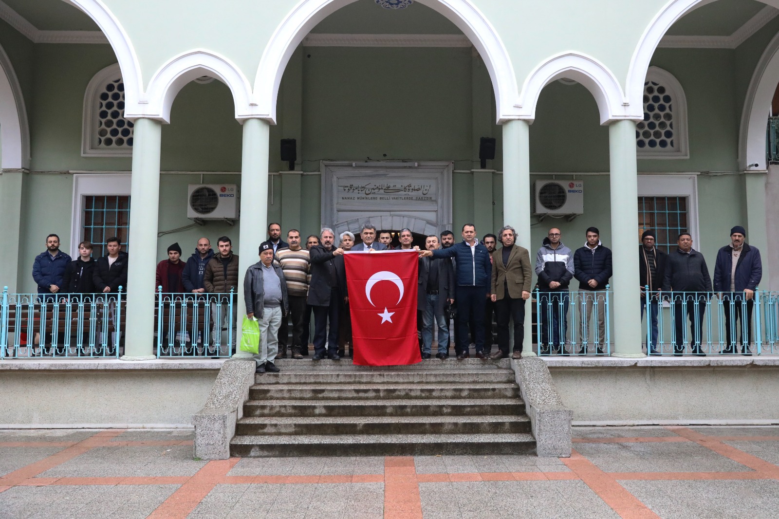 Deü'de Şehitler Mevlit Ve Dualarla Anıldı