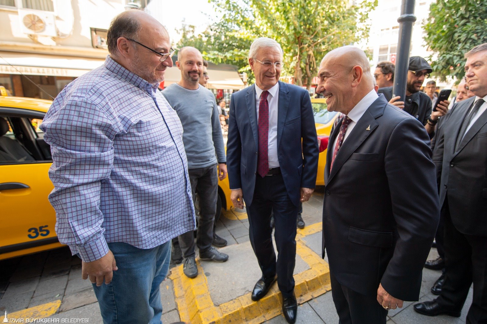 Atatürk için mevlit okutuldu, lokma dağıtıldı