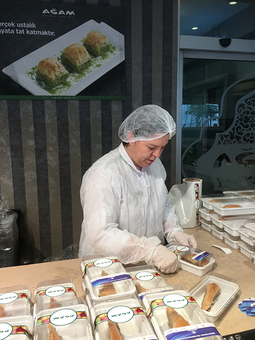 İZTO'dan sağlık çalışanlarına   'Tatlı Bir Mola'