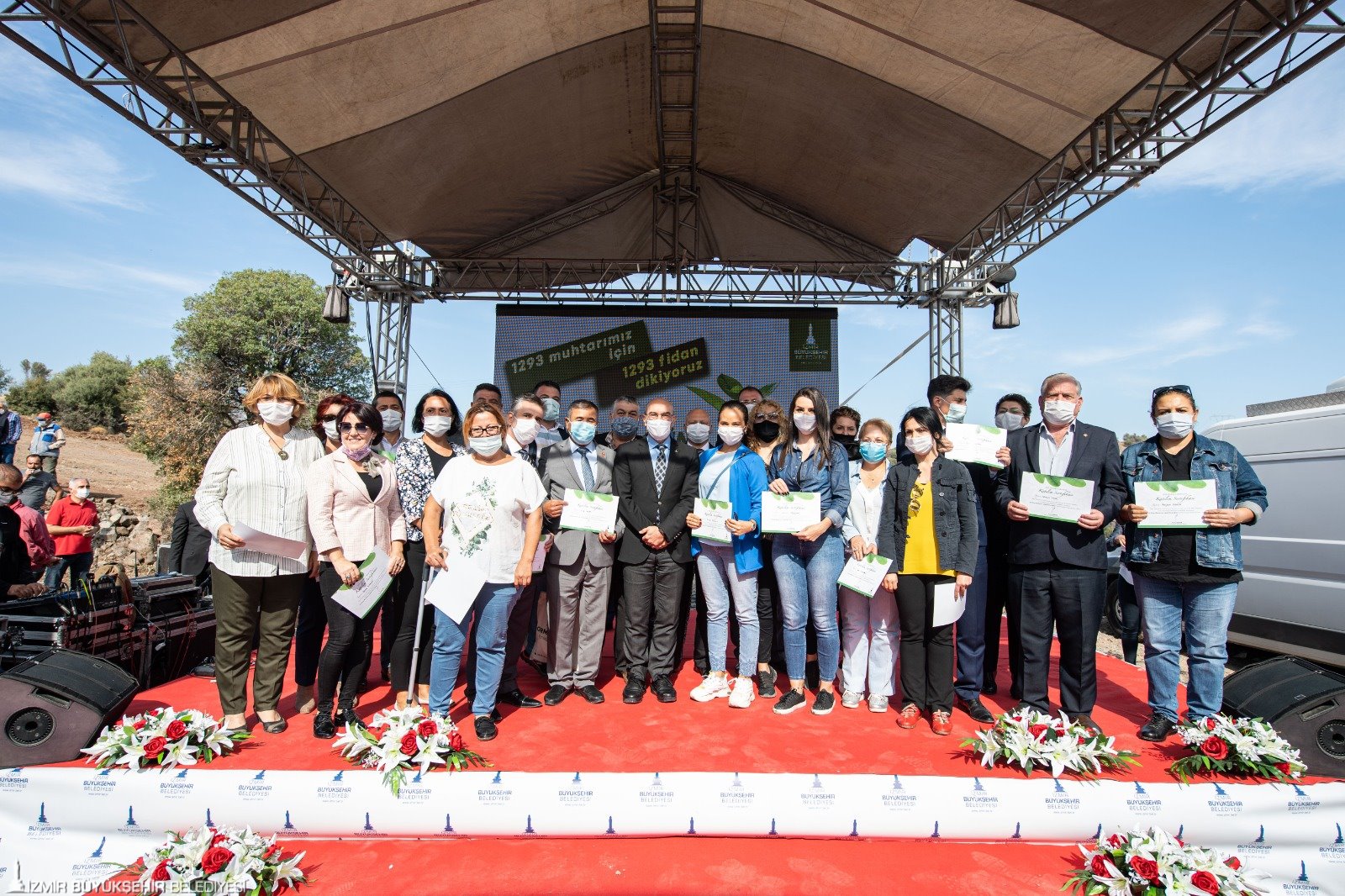 Büyükşehir'den Aliağa'da 1293 fidan: Acar'dan Soyer'e teşekkür