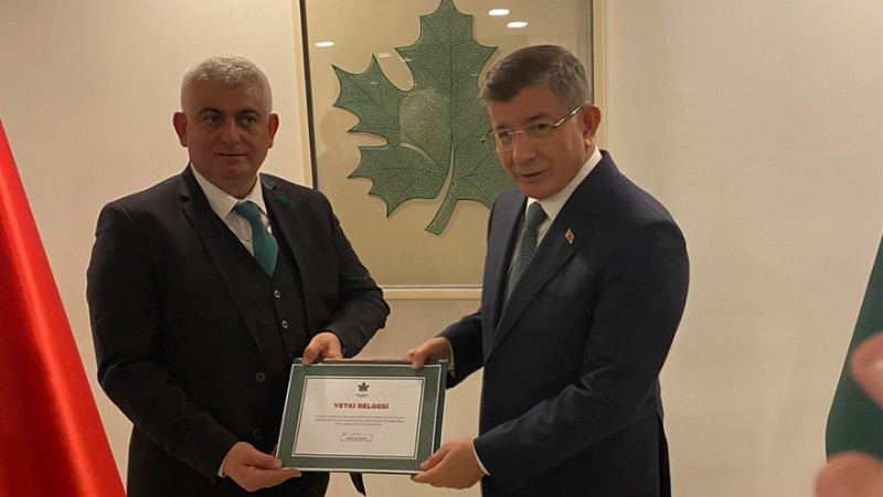 Gelecek Partisi İzmir'de bir istifa, bir atama!