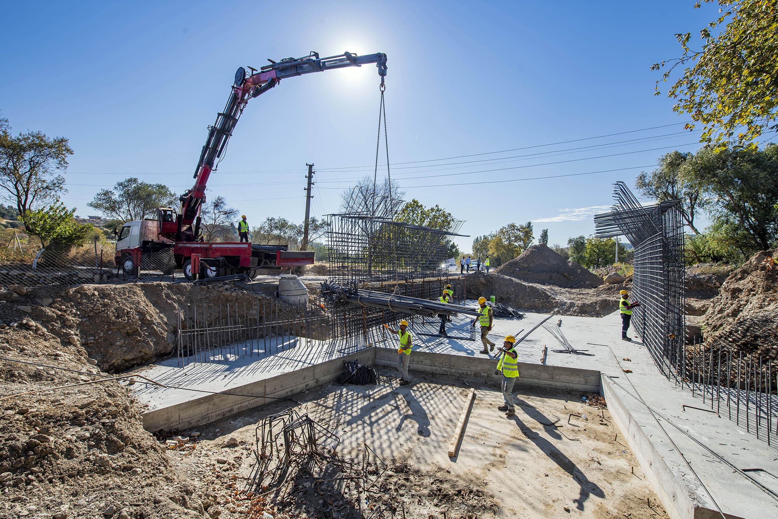 İzmir Büyükşehir Belediyesi’nden ilçelere 240 milyon liralık ulaşım yatırımı