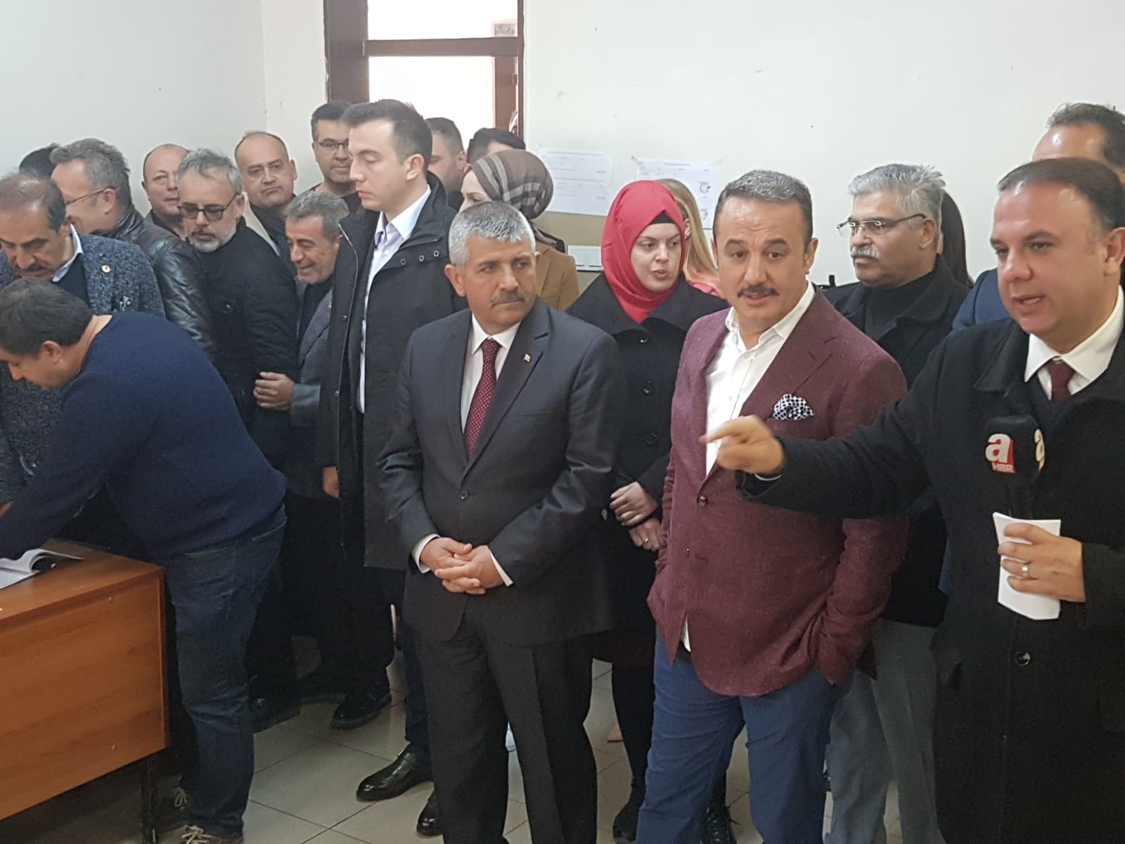 Zeybekci'den sandık mesajları: İzmir kazansın