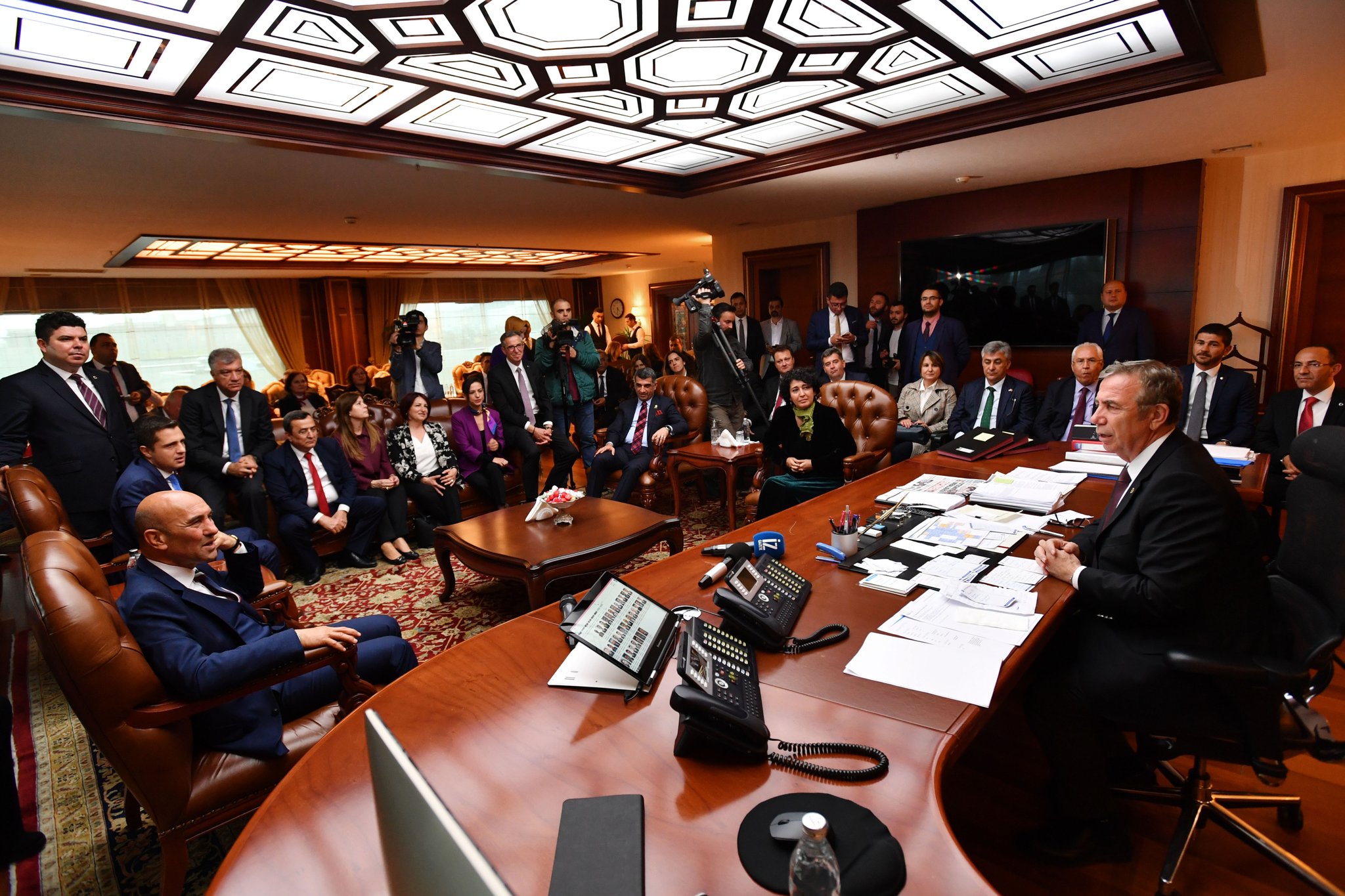 İzmirli başkanlardan Yavaş'a sürpriz ziyaret