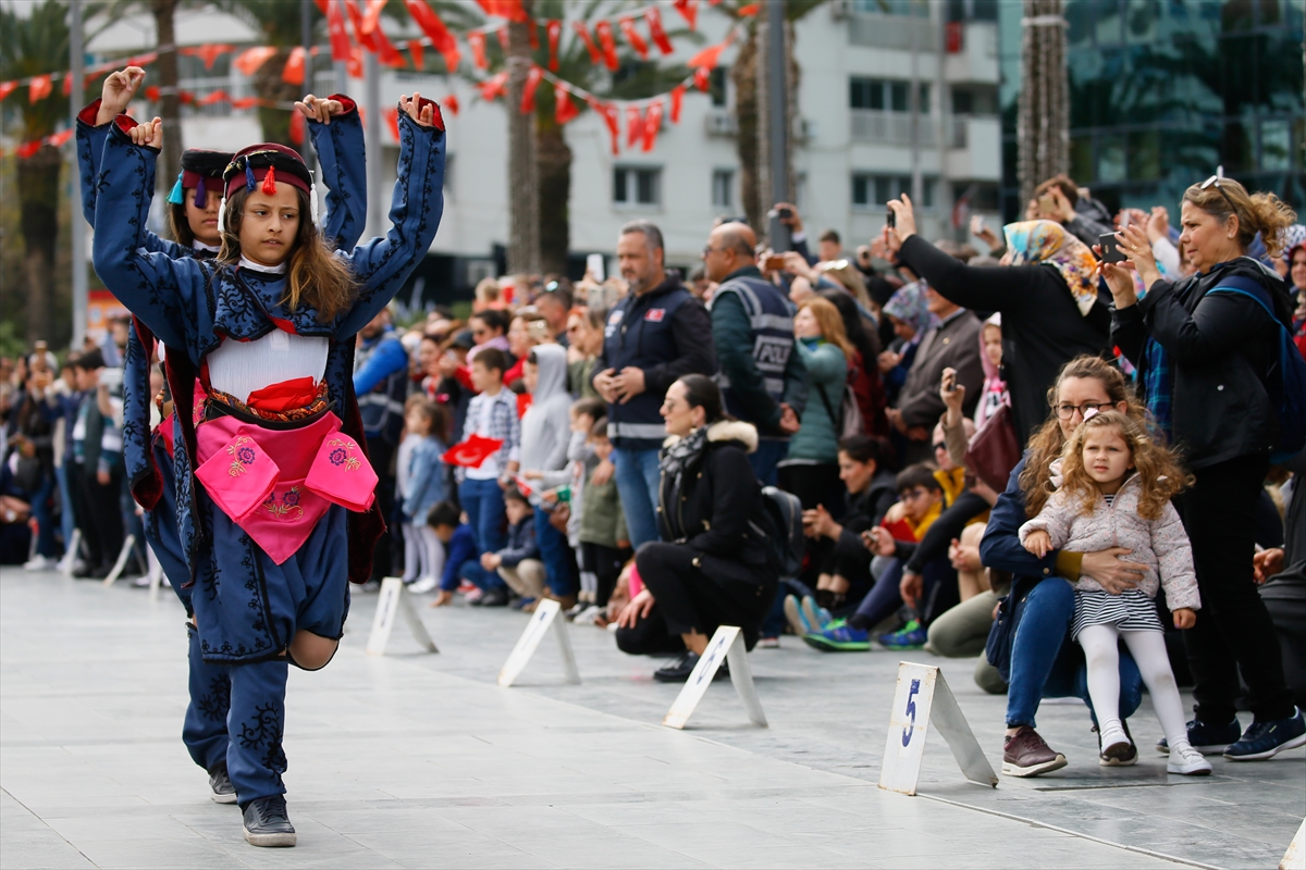 İzmir'de bayram coşkusu