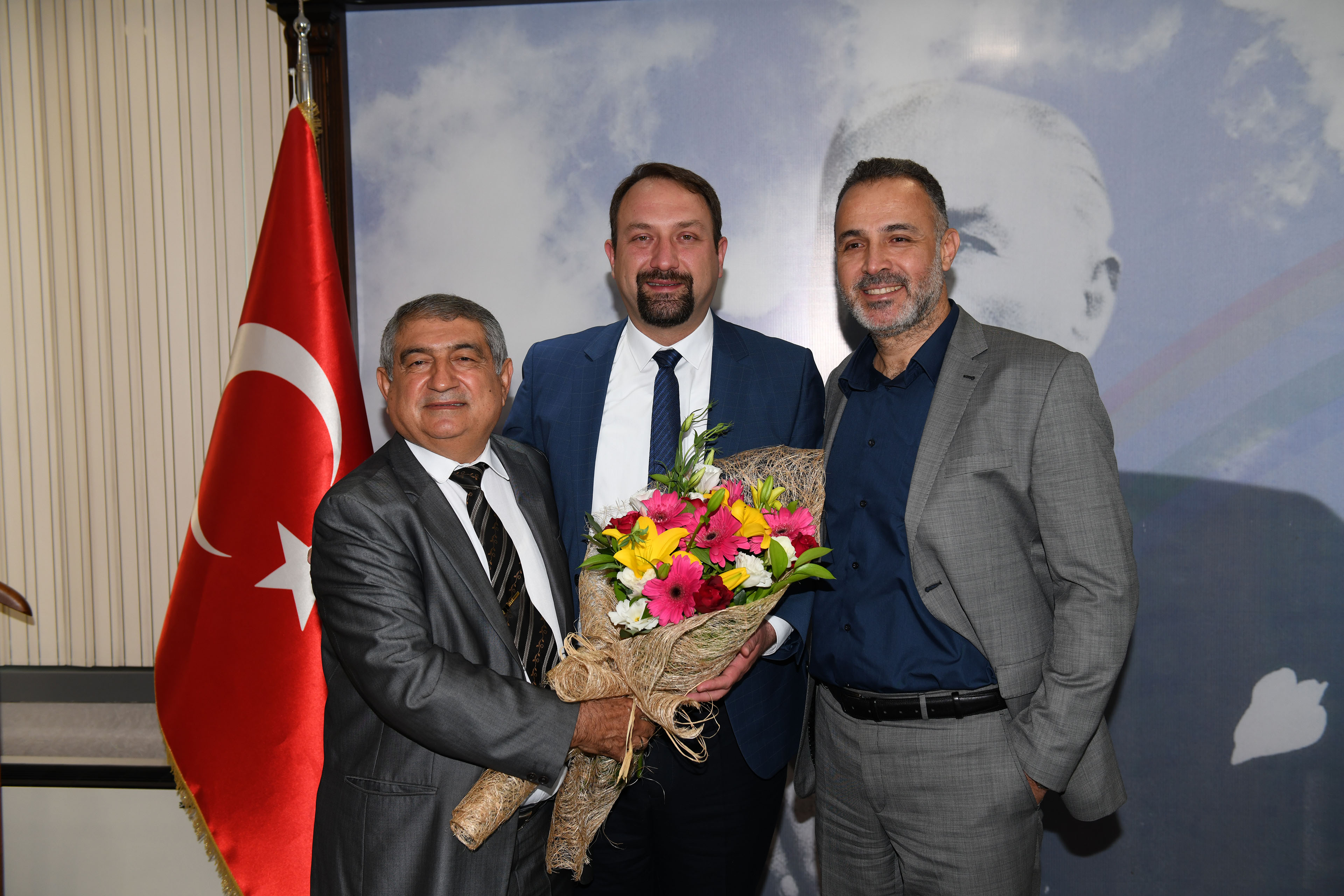 Başkan Gümrükçü, esnaf temsilcileriyle buluştu