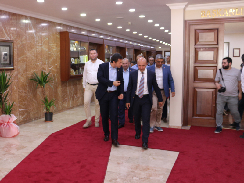 İl Başkanı Yücel, Başkan Soyer'e tebriğe gitti: Neler konuşuldu?