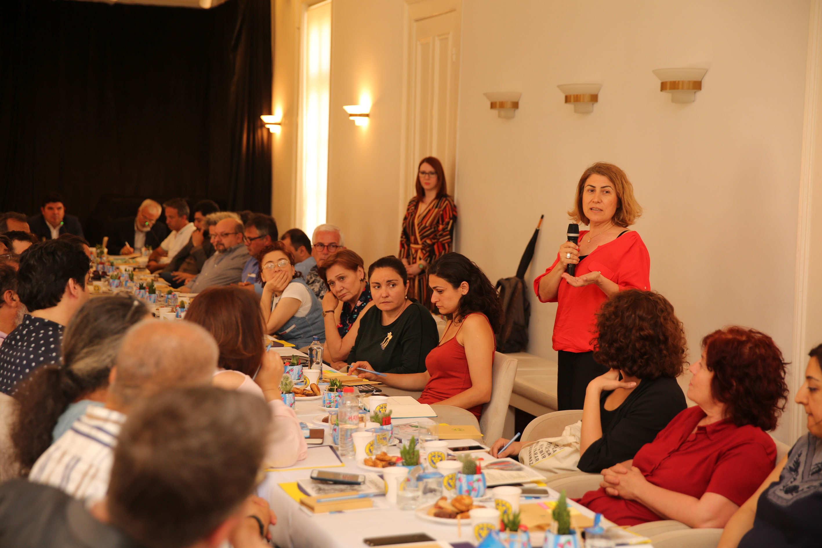 Buca Akademi yola çıktı