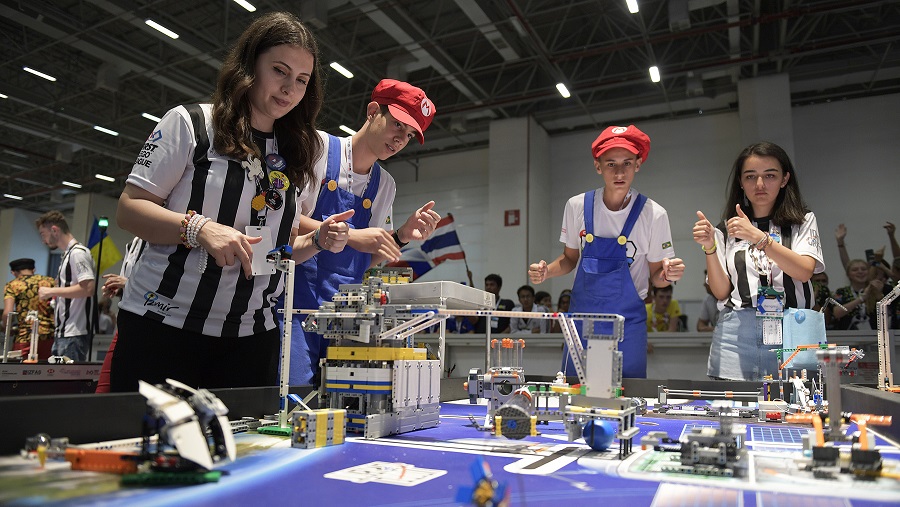 Geleceğin uzay kahramanları yarışıyor