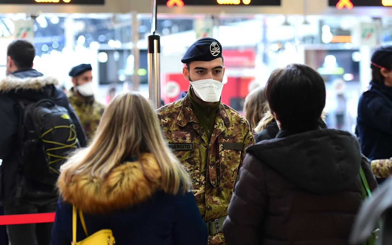 Türkiye'den ABD'ye giden kadında virüs çıktı...