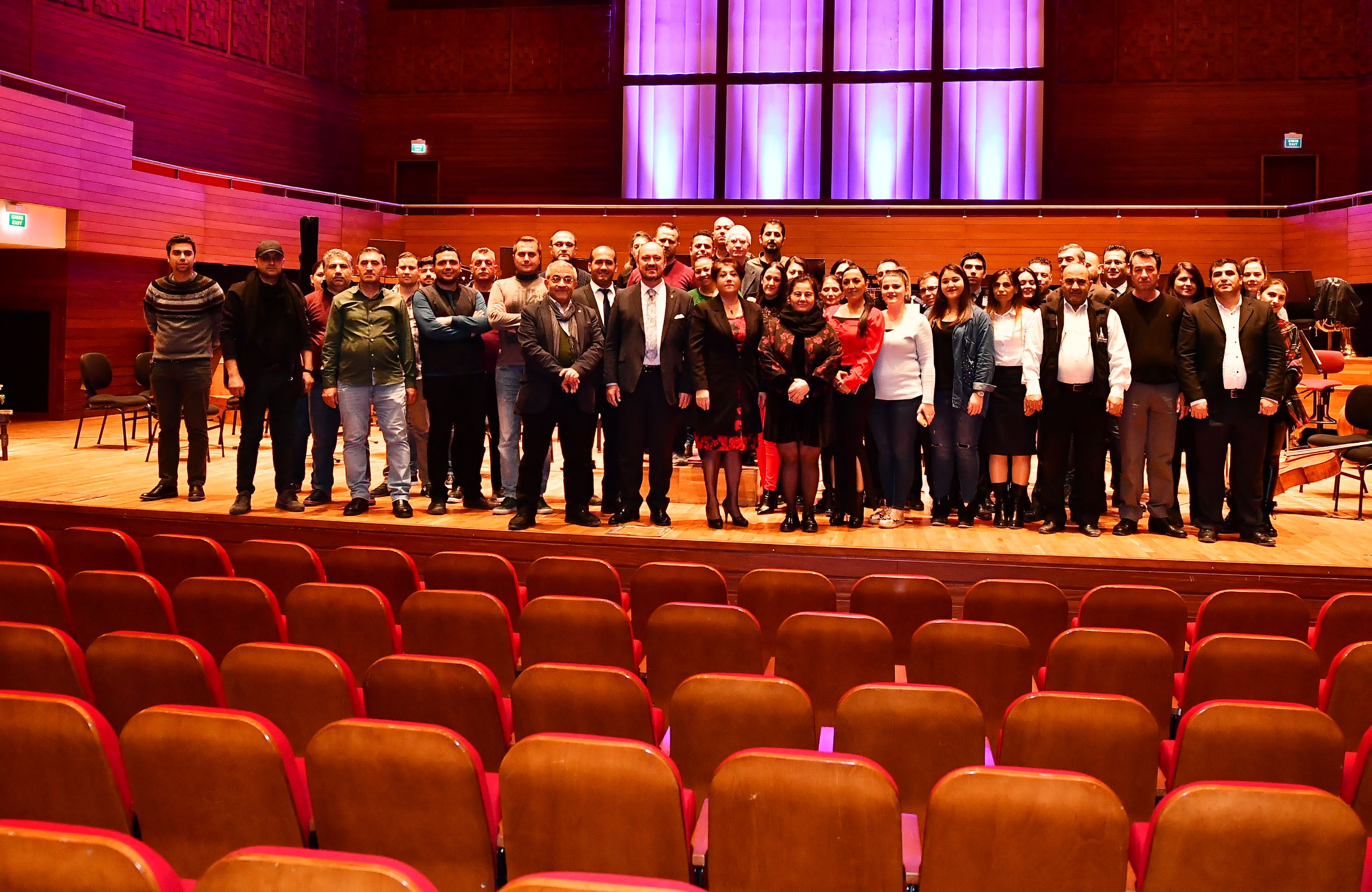 10. yıla 'mini' kutlama