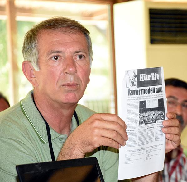 Menemen'de kongre tartışması bitmiyor