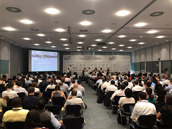 Başkan Soyer Bonn'da İzmir’e özel etkinlik önerdi