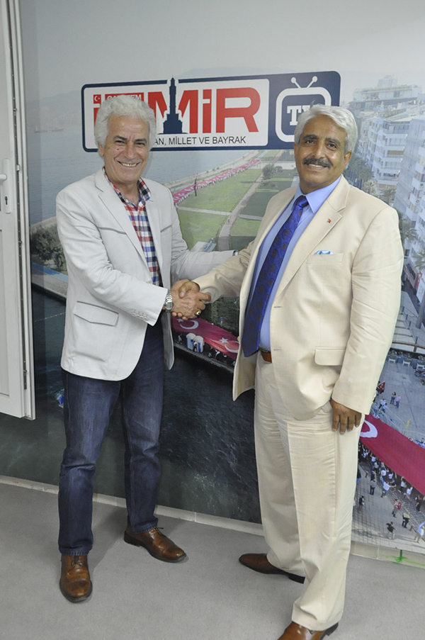 “PARTİMİZİN EFENDİSİ DEĞİL HİZMETKARIYIZ”