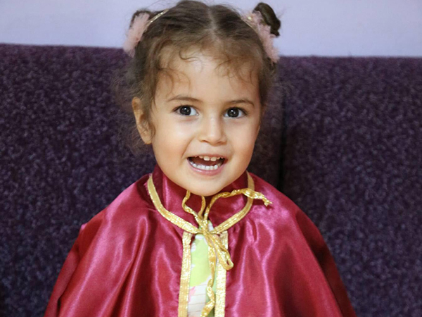 İlik bekleyen Öykü'nün ailesinden duygusal paylaşım