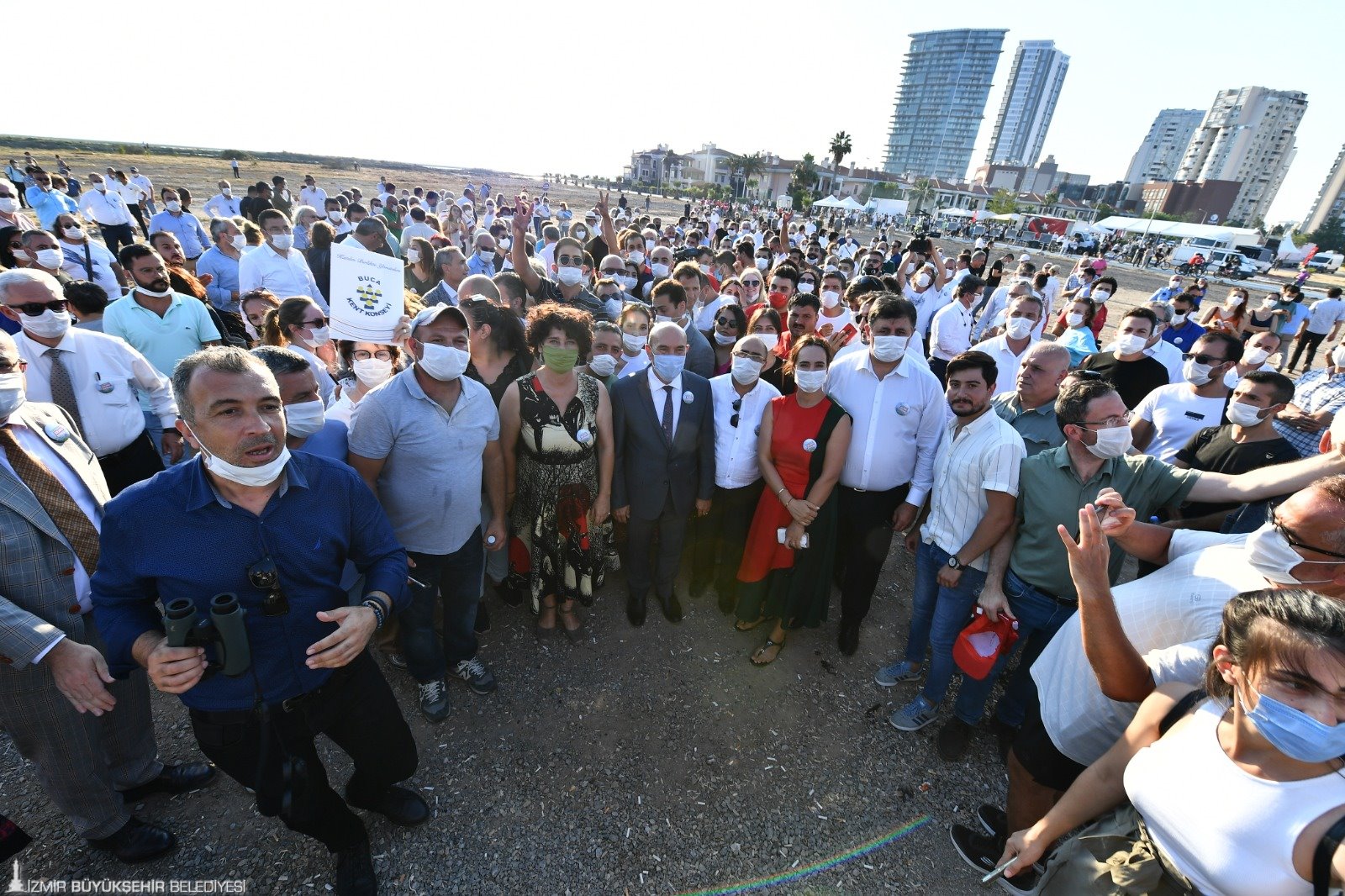 Karşıyaka'dan TOKİ satışı sonrası büyük buluşma: Ranta yerinde hayır!