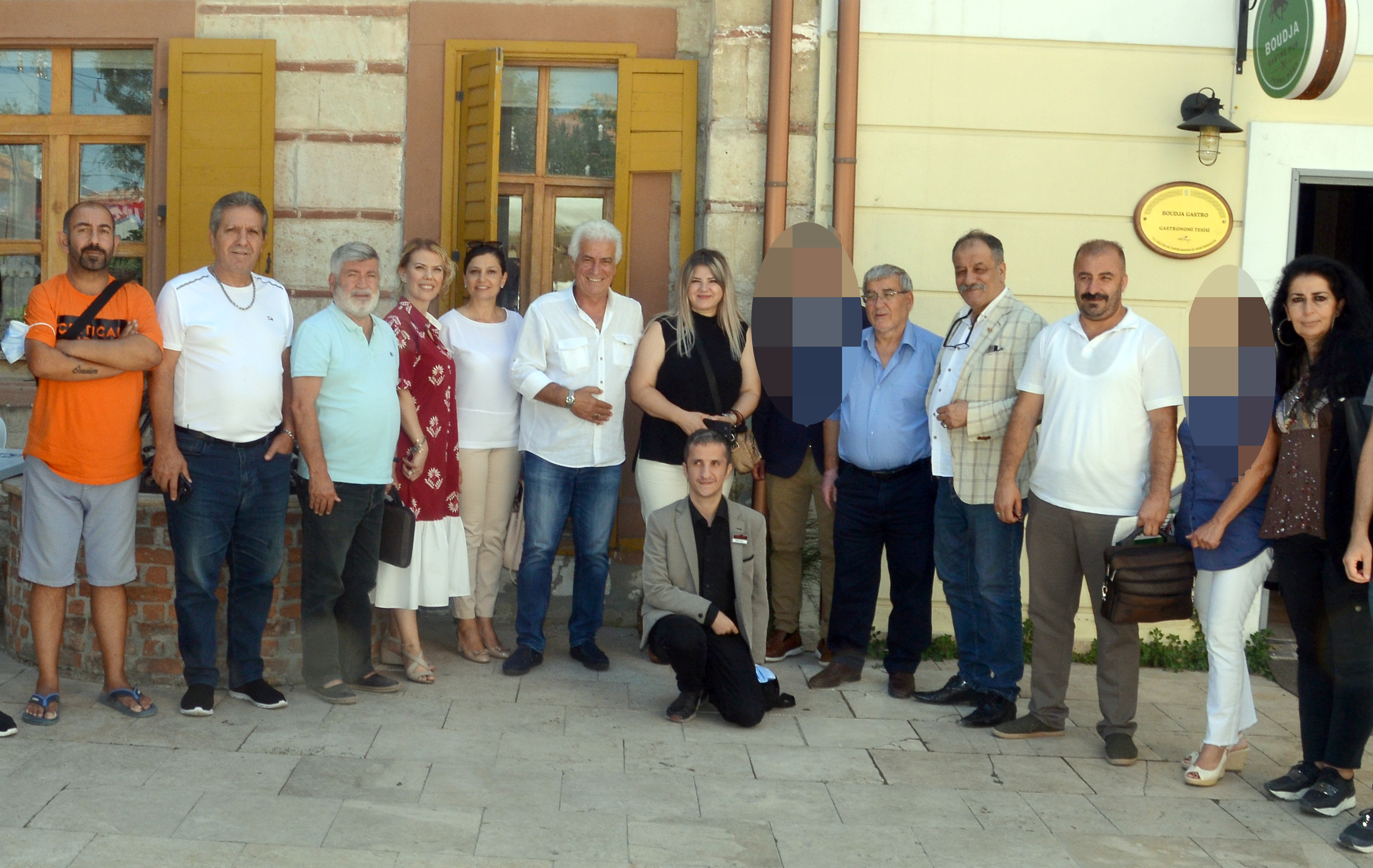 Salih Erkek Yazdı...