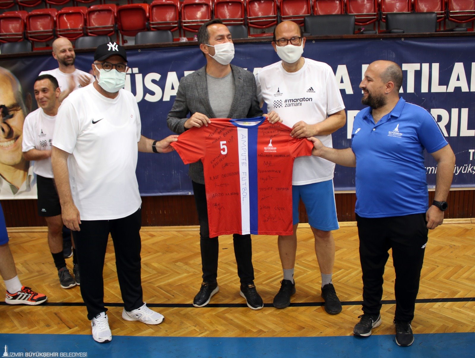 Engelli sporcularla kulüp yöneticileri karşılaştı