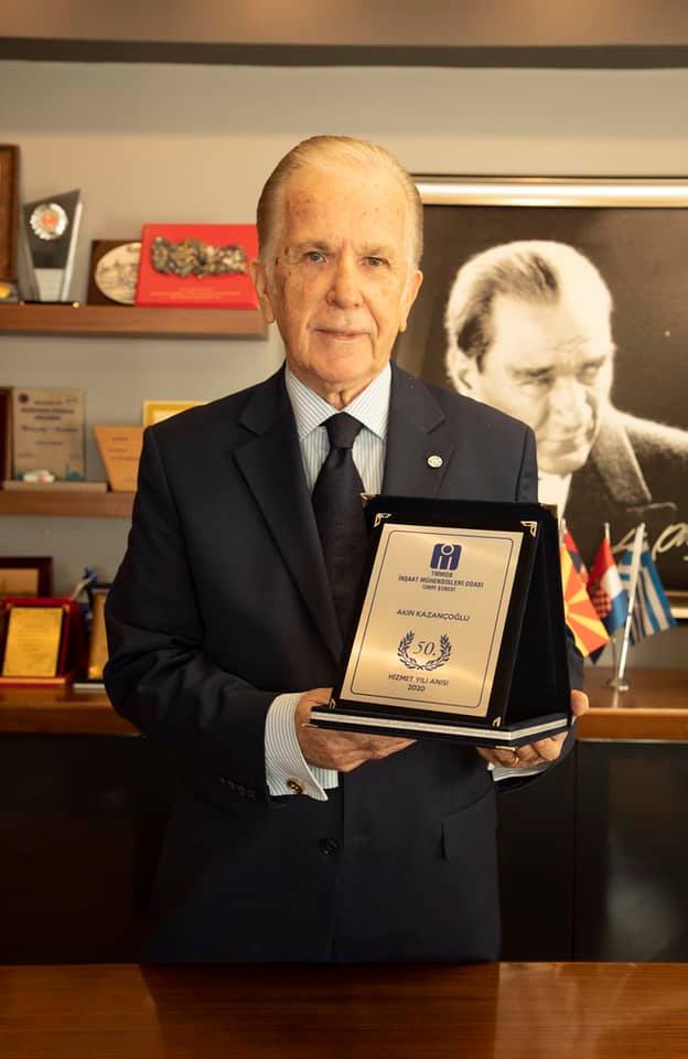 Kazançoğlu’na Büyük Onur: “Meslekte 50. Yıl Plaketi”