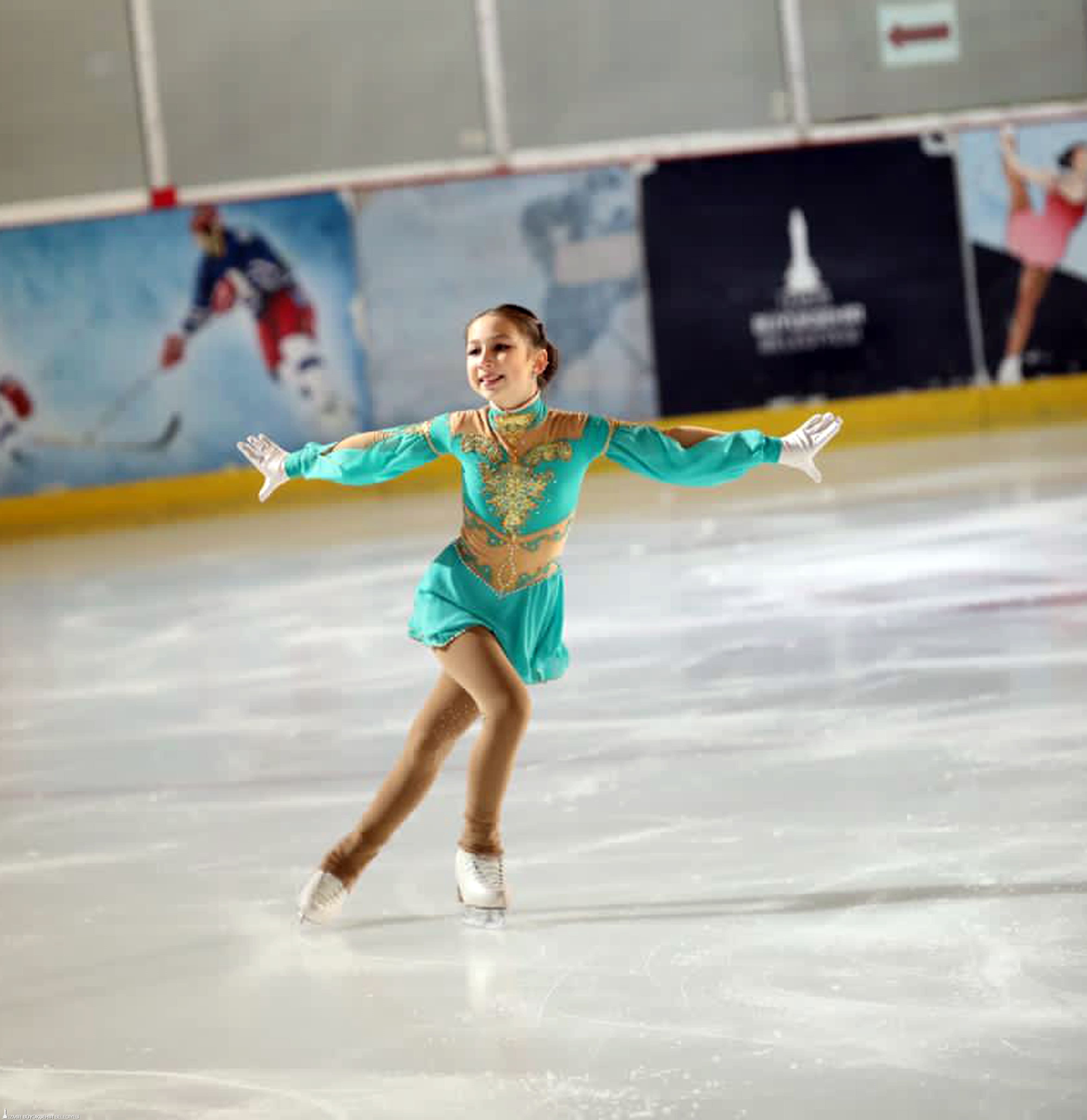 Buzda İzmir rüzgarı