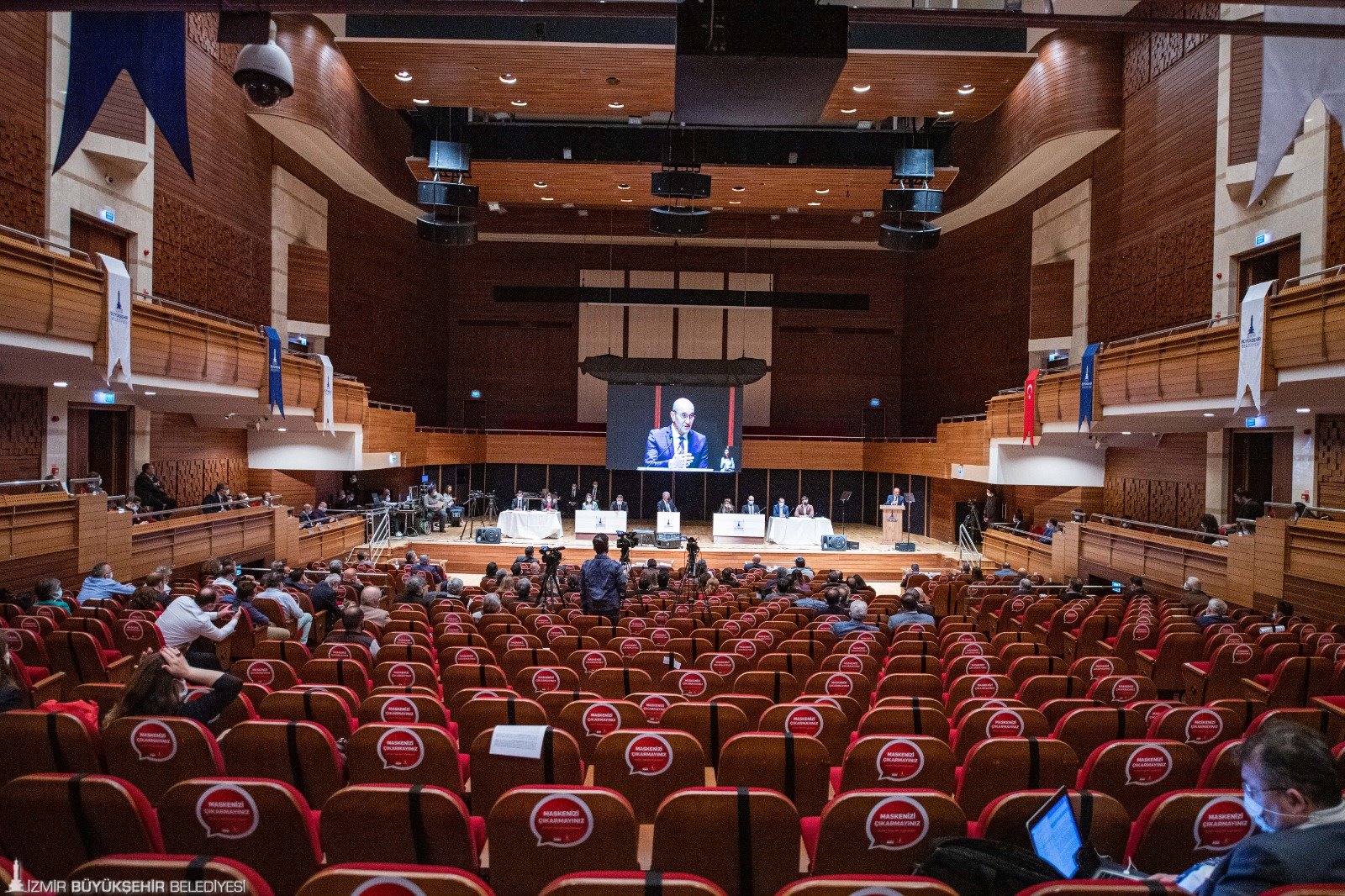 "Önceliğimiz belirli bir zümreye değil işe, aşa ve yurdumuza hizmet etmek"
