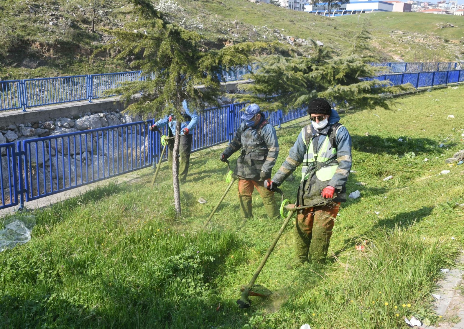 Karabağlar'da ortak temizlik hareketı